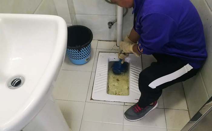 前海街道疏通蹲坑