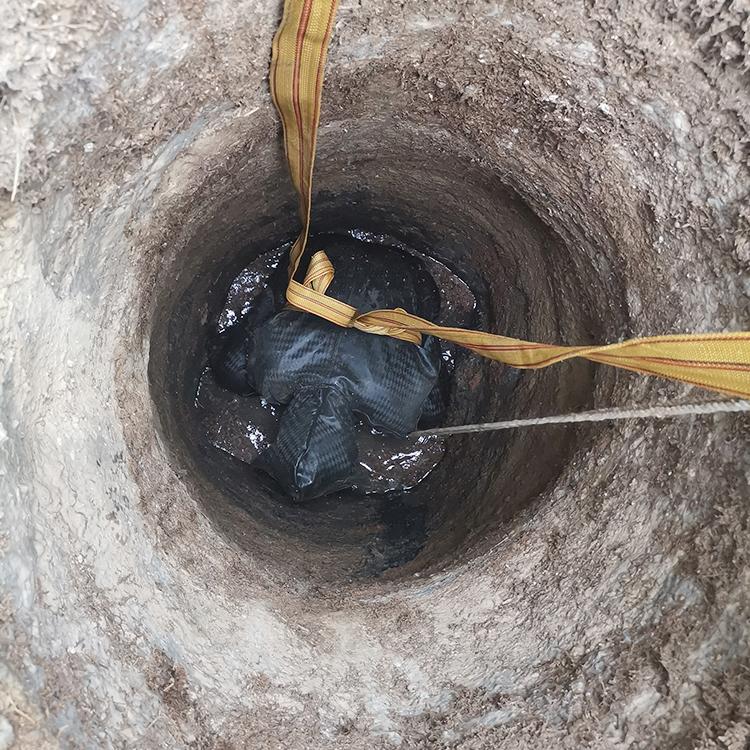 前海街道疏通雨水管道 市政管道清淤