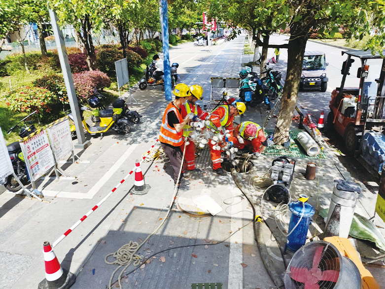  前海街道UV-CIPP紫外光固化修复